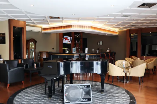 Cafe and Lounge Hotel Dafam Semarang